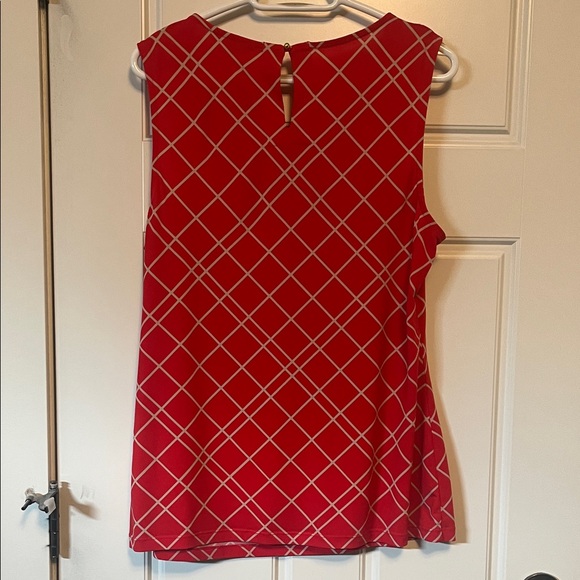 Banana Republic Red and White Sleeveless Blouse - Picture 2 of 3